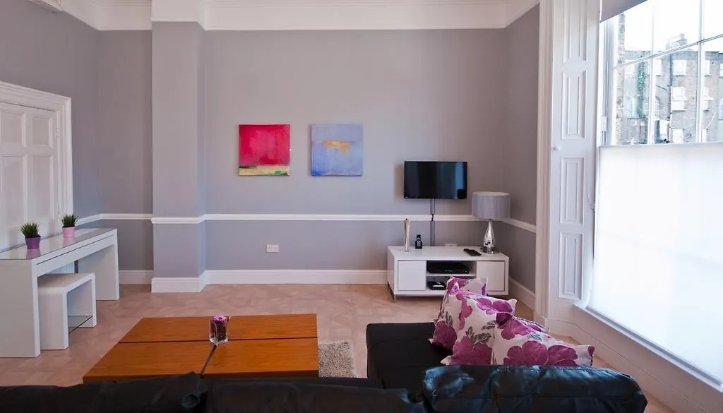 City Studios & Apartments Dublin 0*,  Irlande